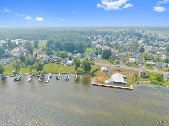 $220,000 | 7131 Lakeshore Road, Cicero, NY 13039