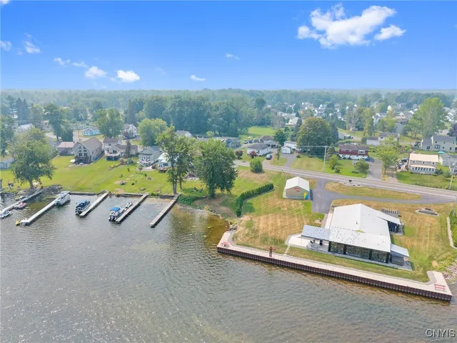$220,000 | 7131 Lakeshore Road, Cicero, NY 13039
