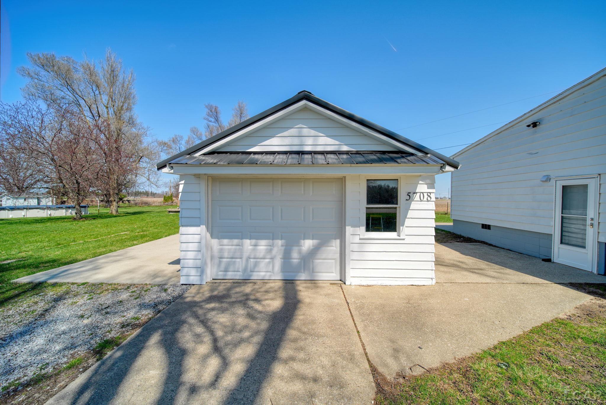 5708 Palmyra Road Palmyra, MI 49268 - Photo 6 of 42