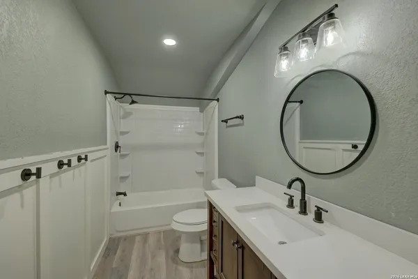 $474,900 | 200 Mosel Road, Harper, TX 78631