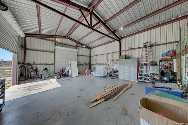 $474,900 | 200 Mosel Road, Harper, TX 78631