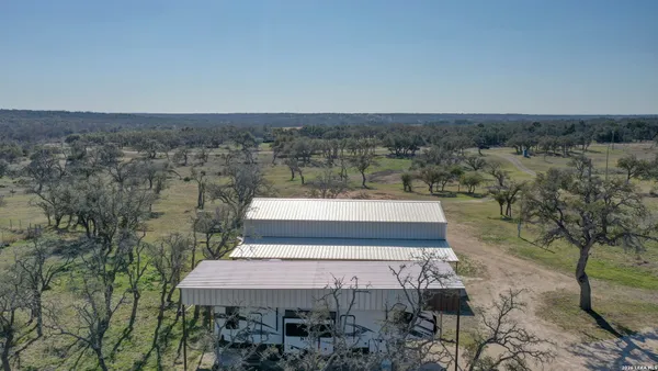 $474,900 | 200 Mosel Road, Harper, TX 78631