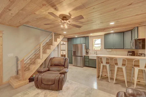 $474,900 | 200 Mosel Road, Harper, TX 78631