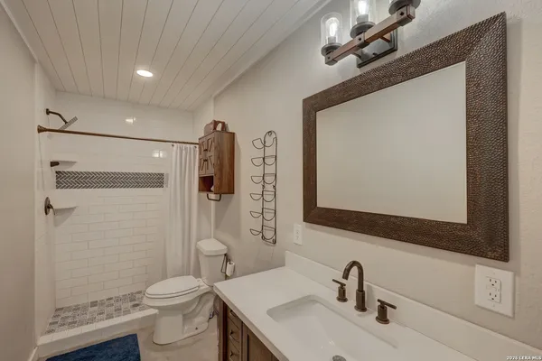 $474,900 | 200 Mosel Road, Harper, TX 78631