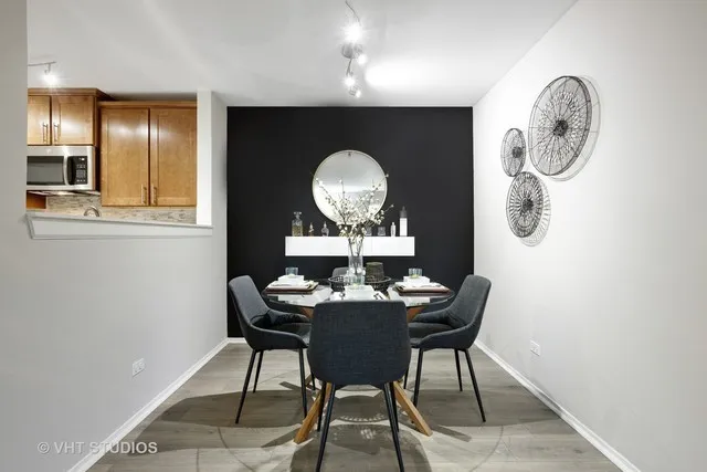 $2,416 | 30 Wildflower Lane, Unit 3926, Schaumburg, IL 60173