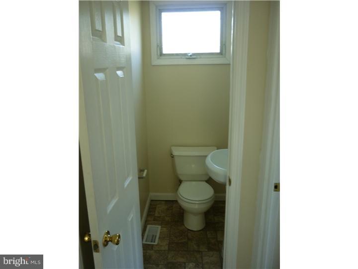 109 Somerset Road Glassboro, NJ 08028 - Photo 6 of 10 Half Bath