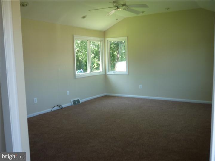 109 Somerset Road Glassboro, NJ 08028 - Photo 10 of 10 Living Room