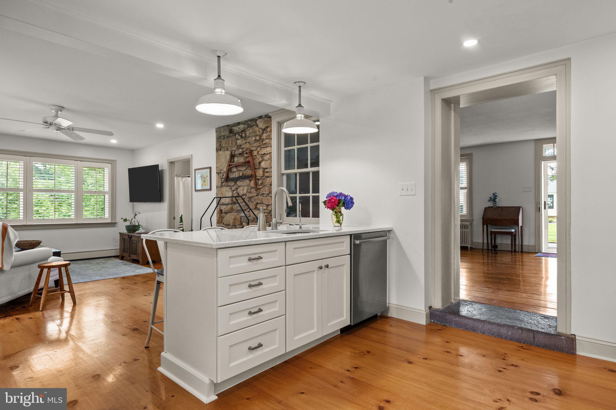 740 Newtown Road Warminster, PA 18974 - Photo 8 of 50 Gallery Image 8