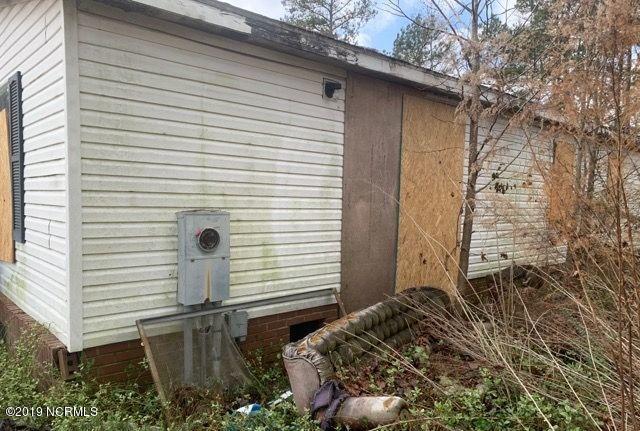 4871 Bonnetsville Road Clinton, NC 28328 - Photo 7 of 15 293421022_unflagged_114