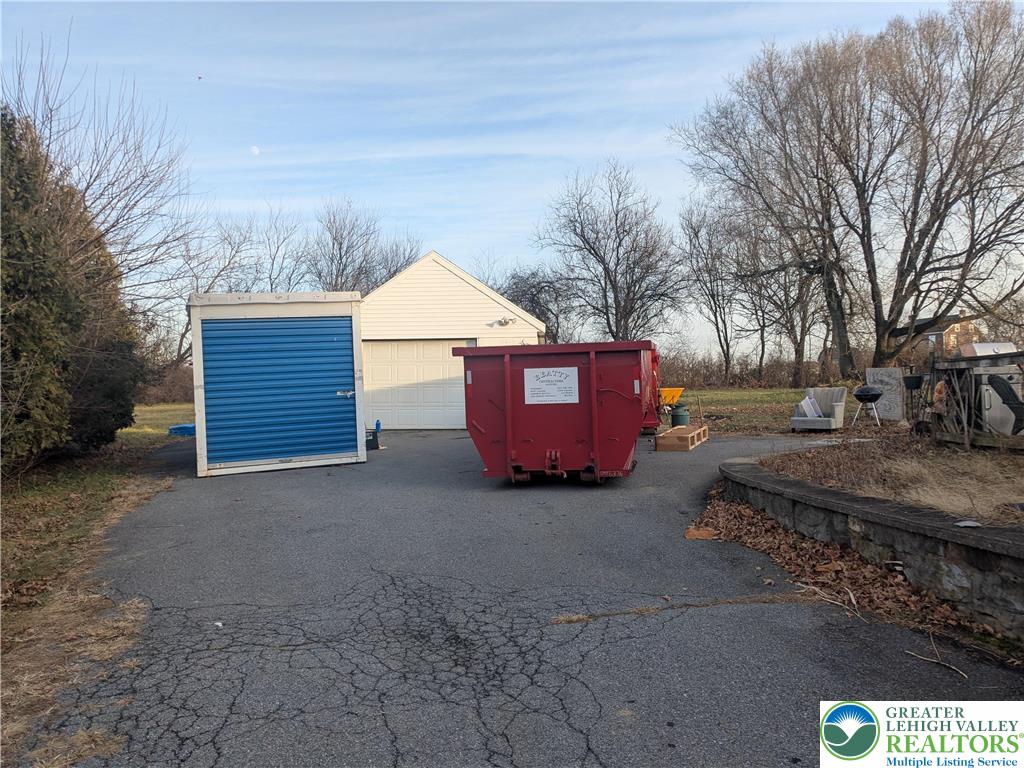 570 Georgetown Road Nazareth, PA 18064 - Photo 13 of 37