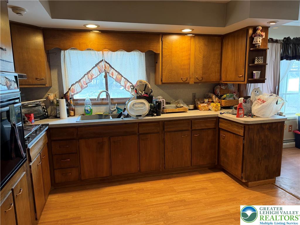 570 Georgetown Road Nazareth, PA 18064 - Photo 16 of 37 Kitchen