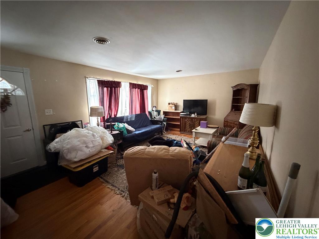 570 Georgetown Road Nazareth, PA 18064 - Photo 22 of 37 Living Room