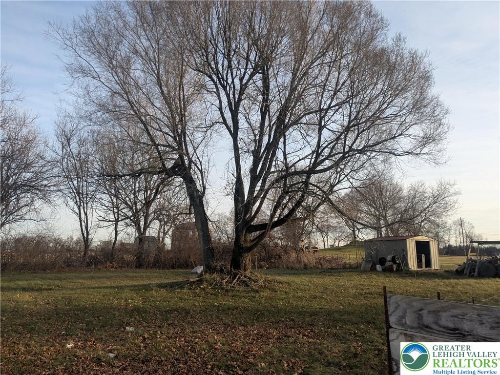 570 Georgetown Road Nazareth, PA 18064 - Photo 6 of 37