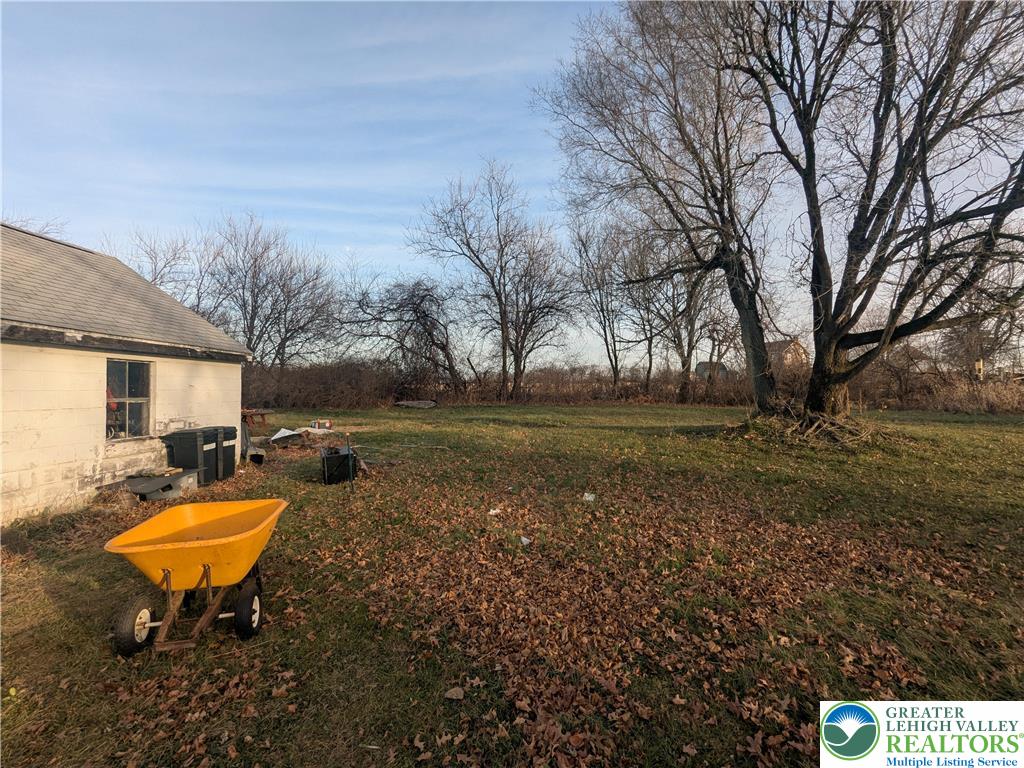 570 Georgetown Road Nazareth, PA 18064 - Photo 7 of 37