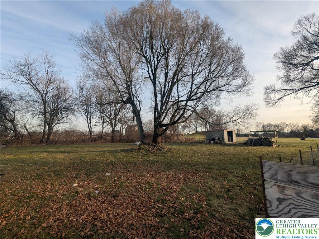 570 Georgetown Road Nazareth, PA 18064 - Photo 8 of 37