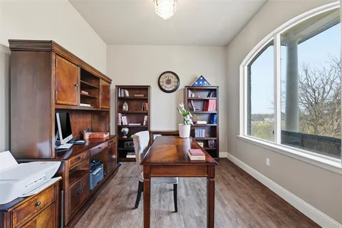 $717,997 | 128 Remuda Court East, Fort Worth, TX 76108