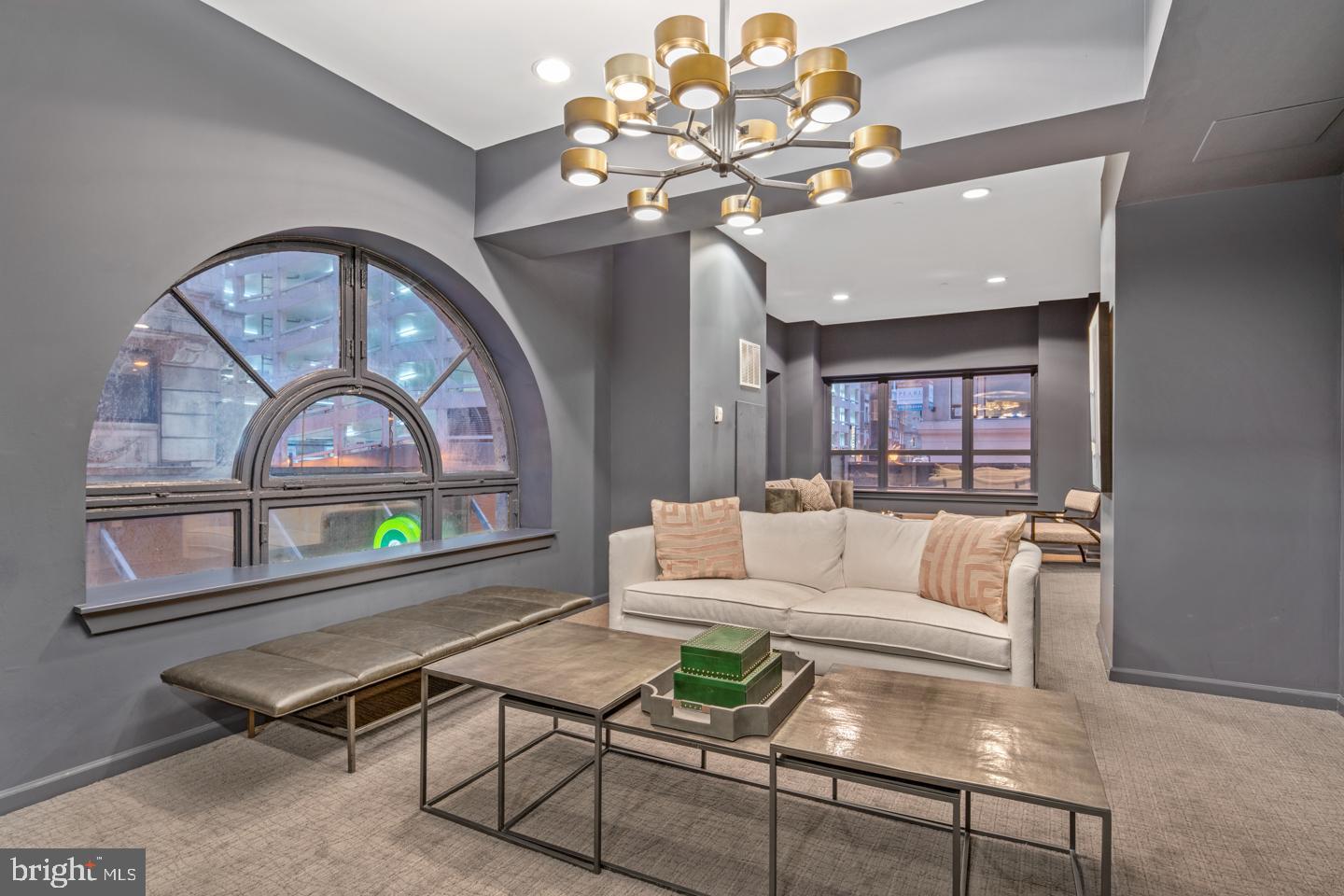 1425 Locust Street, Unit 4E Philadelphia, PA 19102 - Photo 21 of 26