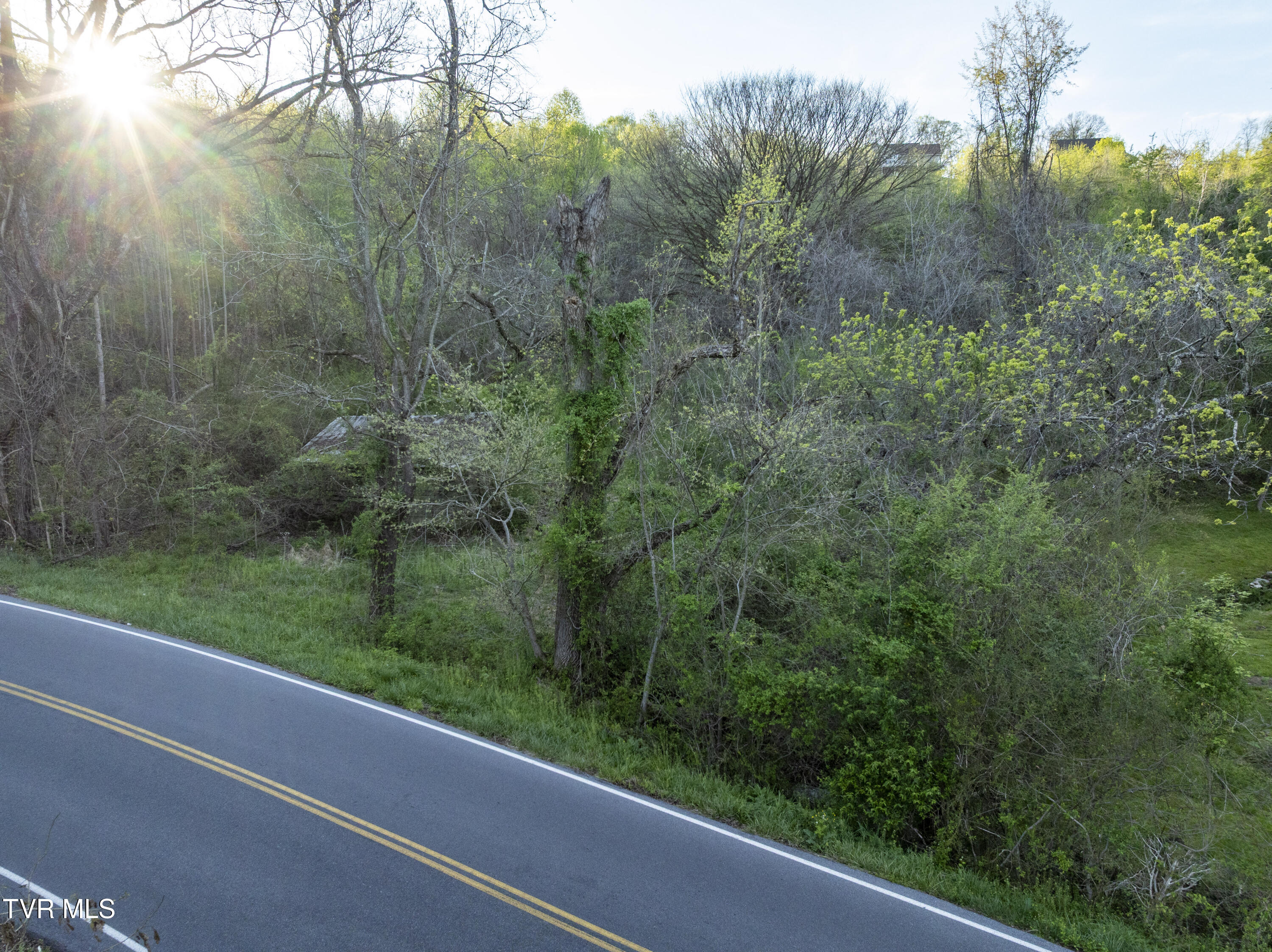 6270 Chestnut Ridge Road, Unit 12 Kingsport, TN 37664 - Photo 1 of 7 ChestnutRidge-EatonStationRd-Aerial--1