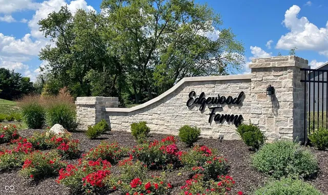 $424,900 | 9114 Steinbeck Lane, Indianapolis, IN 46239