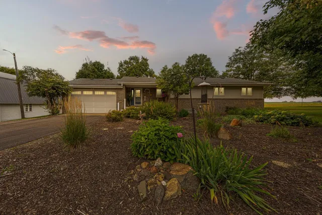 $599,900 | 58560 Kirkwood Road, Mankato, MN 56001