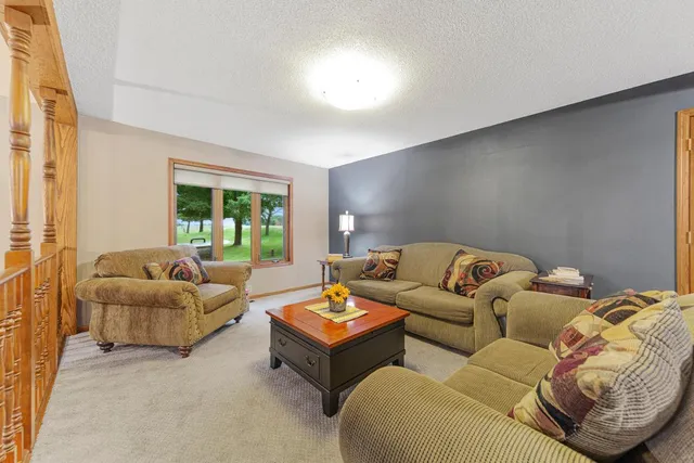 $599,900 | 58560 Kirkwood Road, Mankato, MN 56001