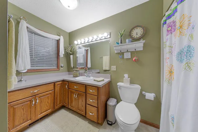 $599,900 | 58560 Kirkwood Road, Mankato, MN 56001