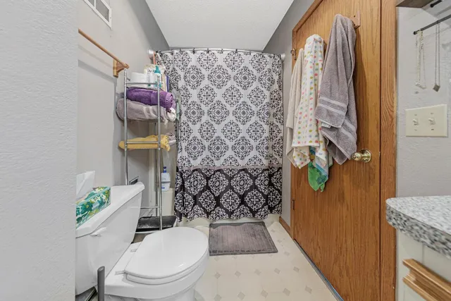 $599,900 | 58560 Kirkwood Road, Mankato, MN 56001