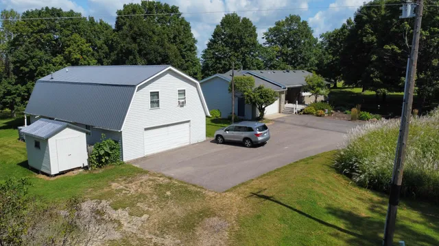 $599,900 | 58560 Kirkwood Road, Mankato, MN 56001