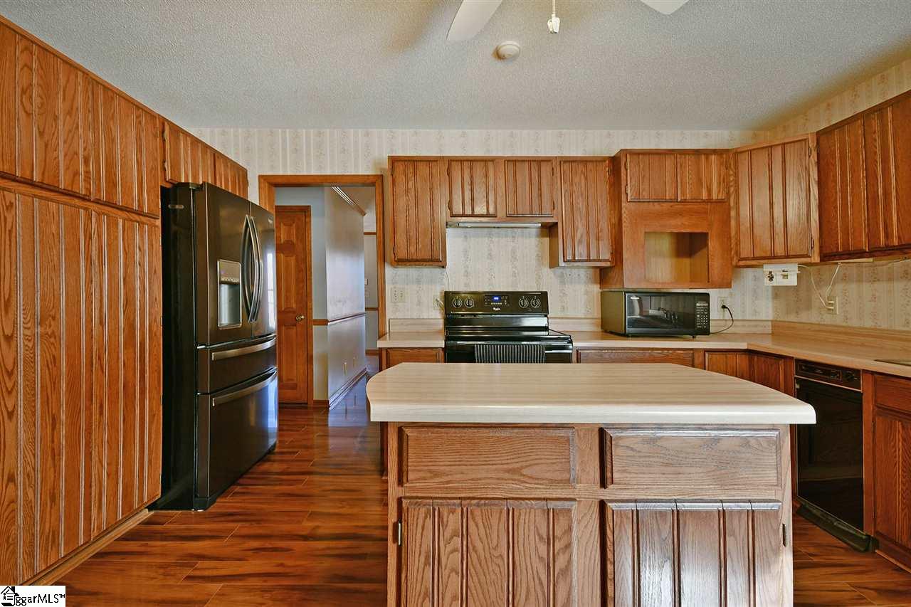 1011 Cherokee Road Pelzer, SC 29669 - Photo 17 of 36