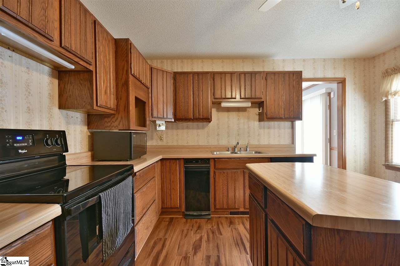 1011 Cherokee Road Pelzer, SC 29669 - Photo 20 of 36