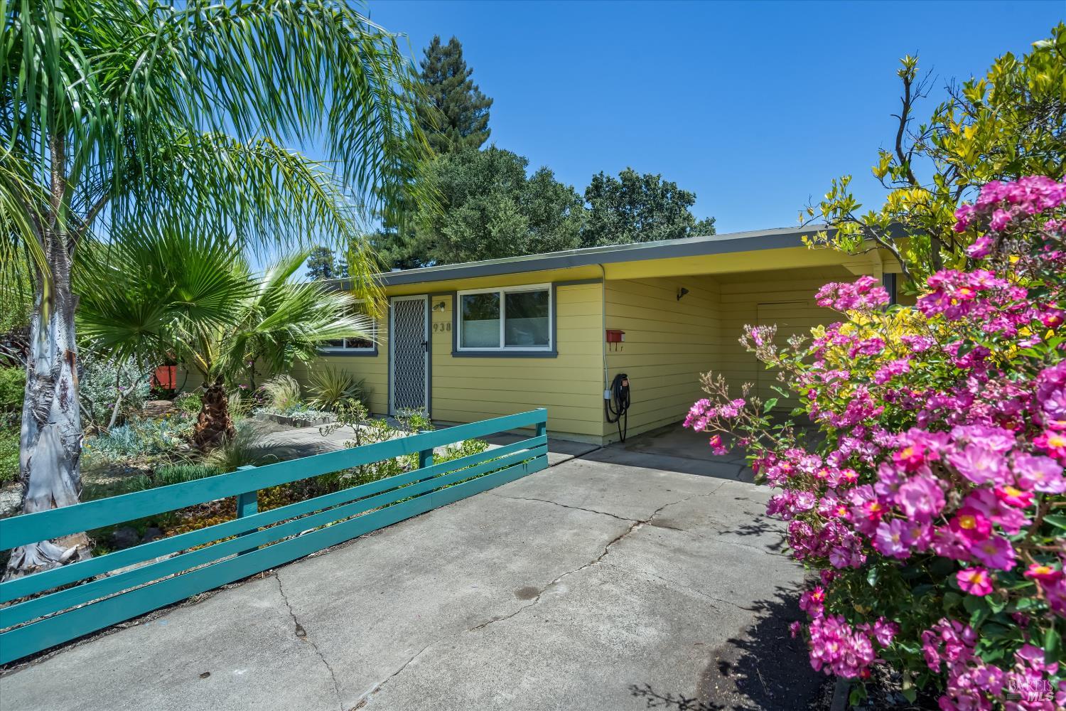 938 Boyd Street Santa Rosa, CA 95407 - Photo 3 of 23