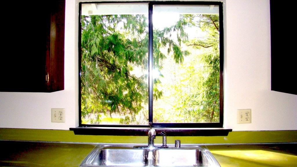 3219 Locker Road Southeast Port Orchard, WA 98366 - Photo 7 of 18 Gallery Image 7