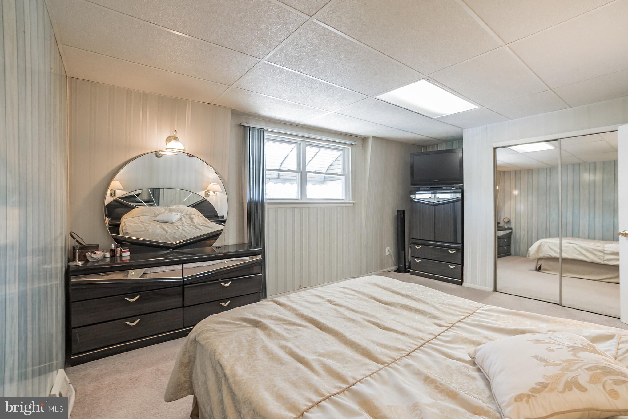 827 Avon Road Philadelphia, PA 19116 - Photo 22 of 31