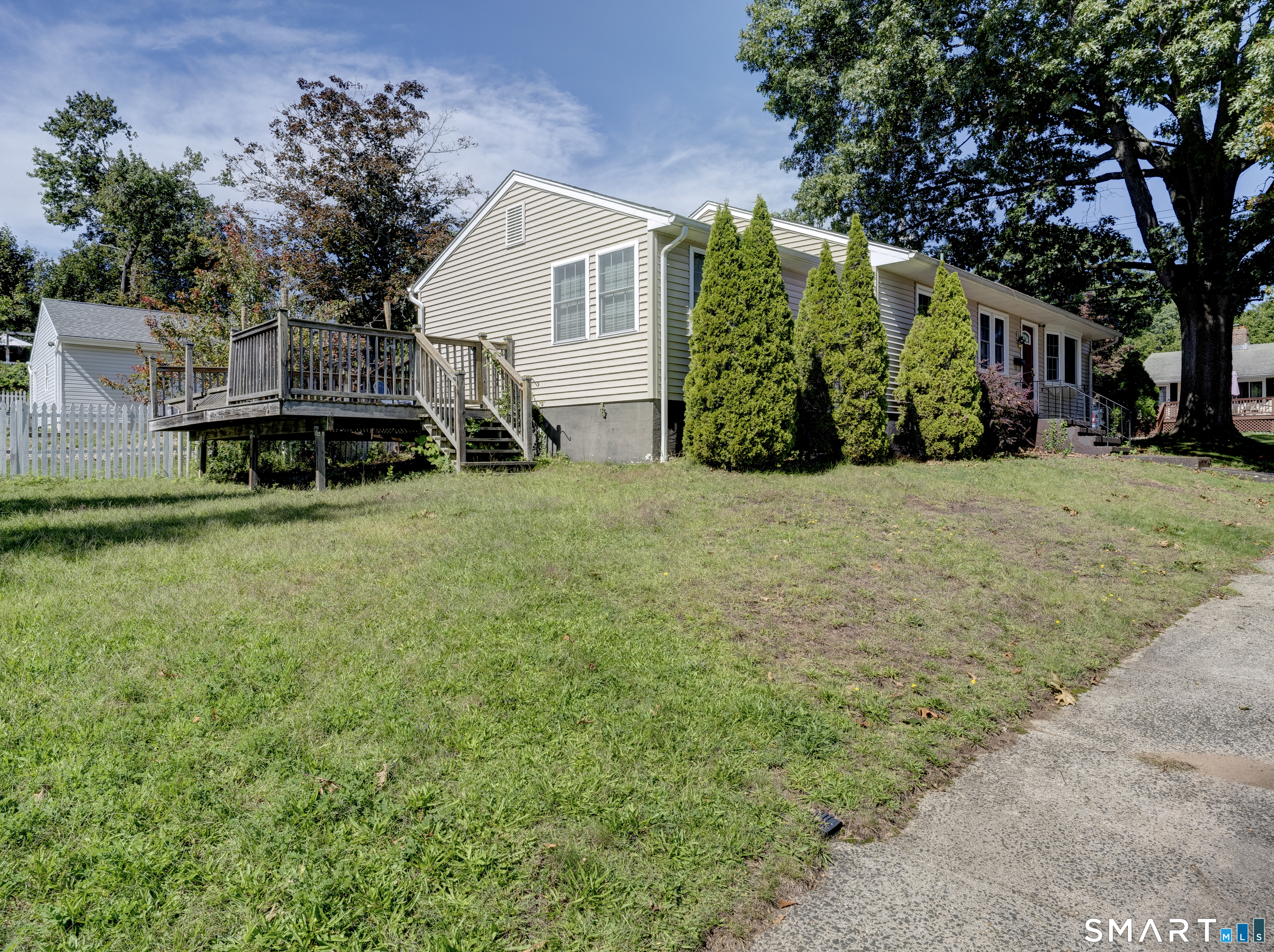 495 Fort Hale Road New Haven, CT 06512 - Photo 6 of 40 Gallery Image 6