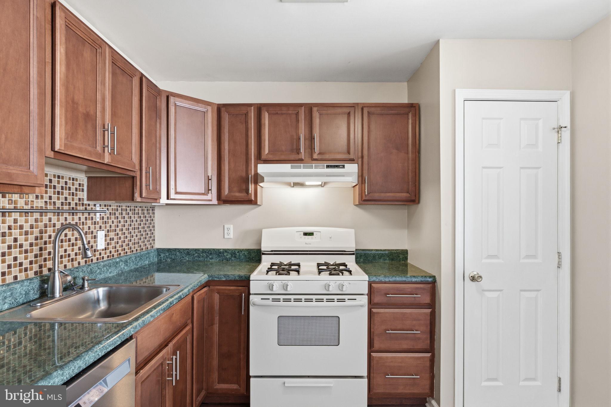 9228 Blue Grass Road, Unit 7 Philadelphia, PA 19114 - Photo 11 of 26