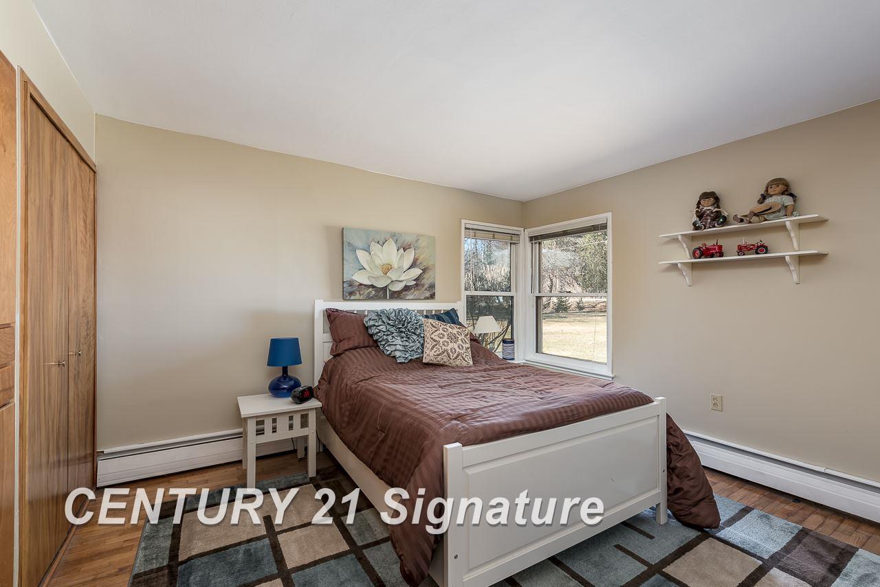 11625 Frost Road Freeland, MI 48623 - Photo 11 of 24