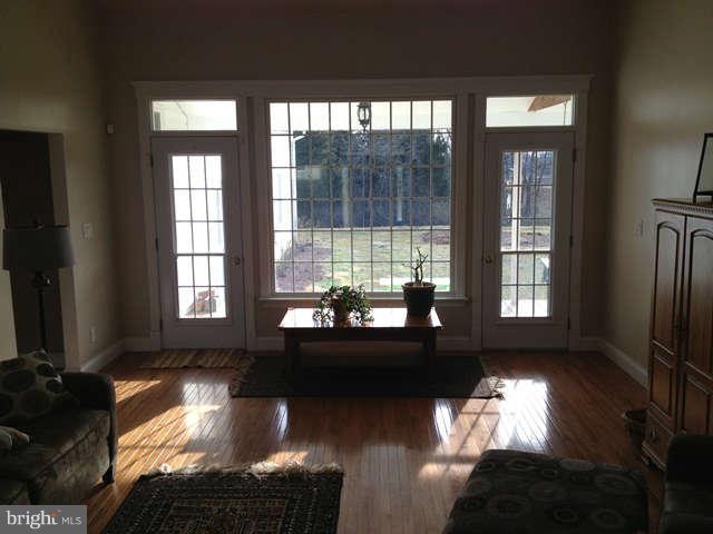 1071 South Childs Road Kearneysville, WV 25430 - Photo 20 of 30 Family Room
