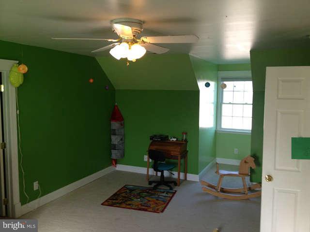 1071 South Childs Road Kearneysville, WV 25430 - Photo 25 of 30 Bedroom