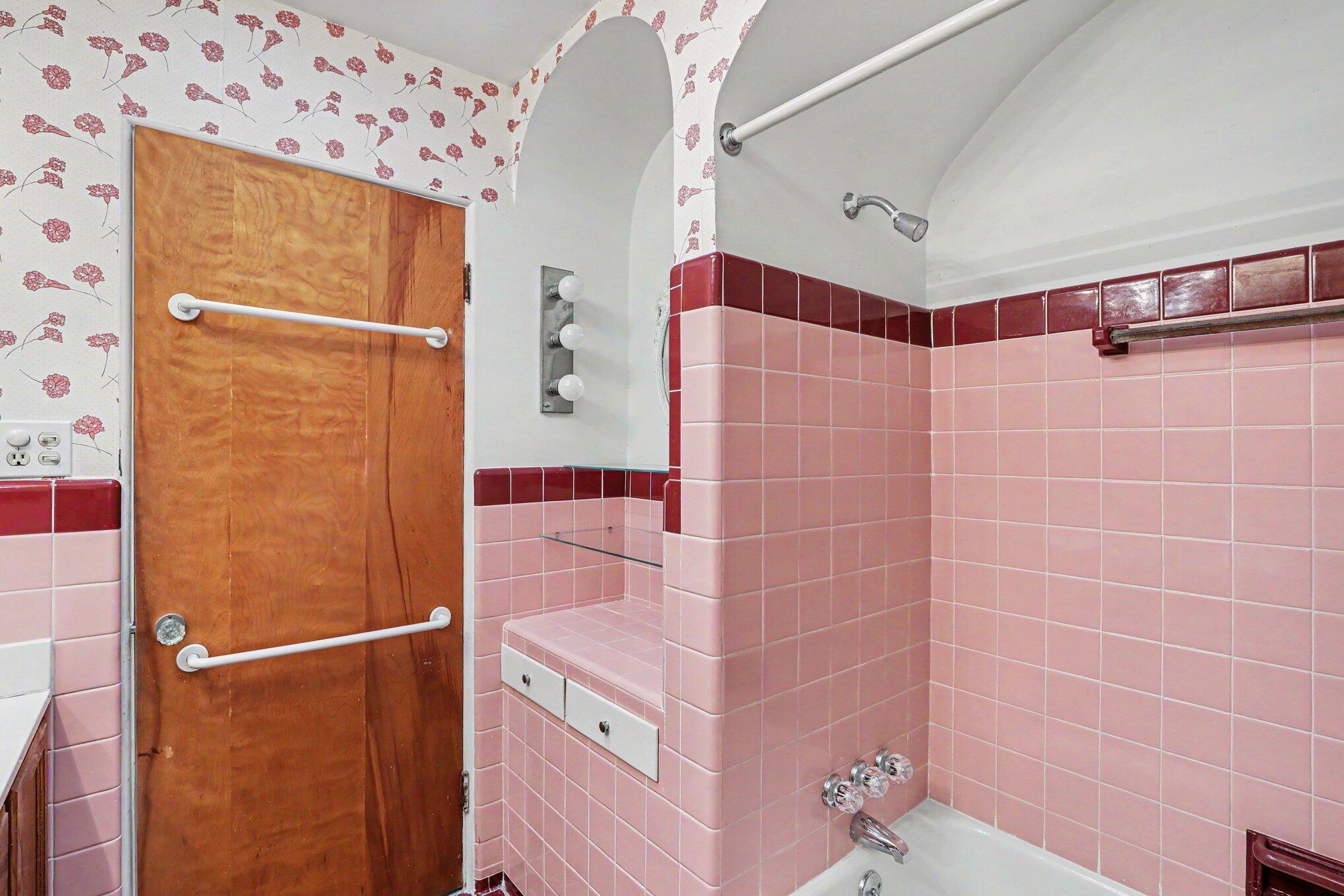 6458 Lakeshore Road Fort Gratiot, MI 48059 - Photo 14 of 36 018_file_5009