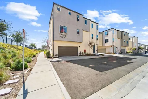 $580,000 | 5284 Beachfront Cove, Unit 245, San Diego, CA 92154