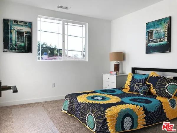 $3,695 | 7105 Tampa Avenue, Unit 7113, Reseda, CA 91335
