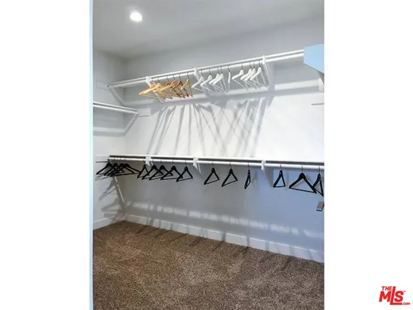 $3,695 | 7105 Tampa Avenue, Unit 7113, Reseda, CA 91335