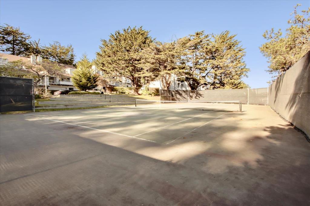 348 Innisfree Drive, Unit 60 Daly City, CA 94015 - Photo 20 of 21 a view of a city street