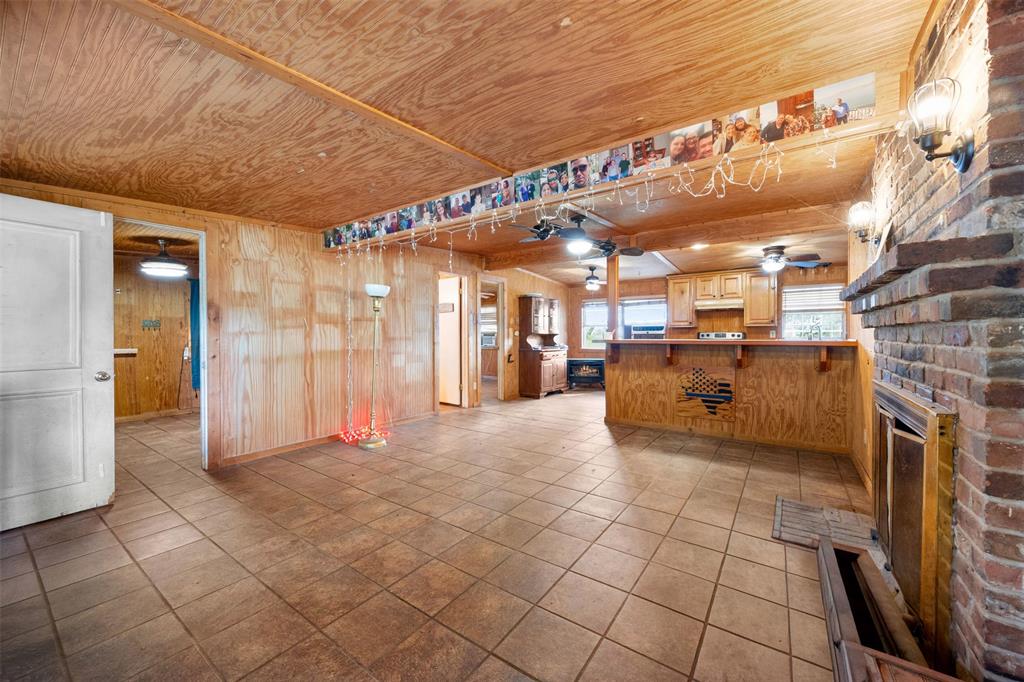 237 Linda Lee Crossing Whitney, TX 76692 - Photo 5 of 26