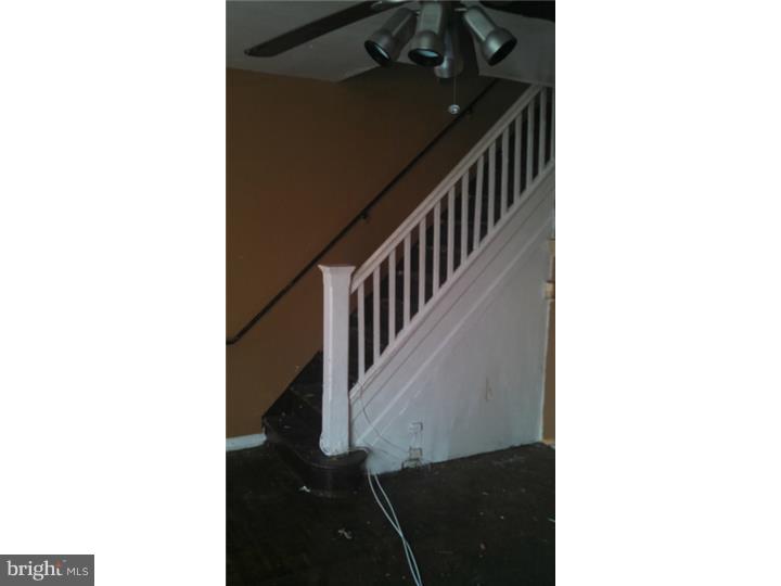 4627 Fernhill Road Philadelphia, PA 19144 - Photo 3 of 8 Gallery Image 3