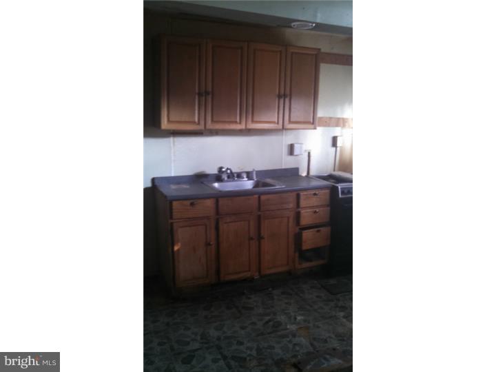 4627 Fernhill Road Philadelphia, PA 19144 - Photo 4 of 8 Gallery Image 4