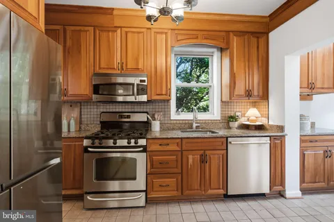 $1,300,000 | 1333 Jonquil Street Northwest, Washington, DC 20012