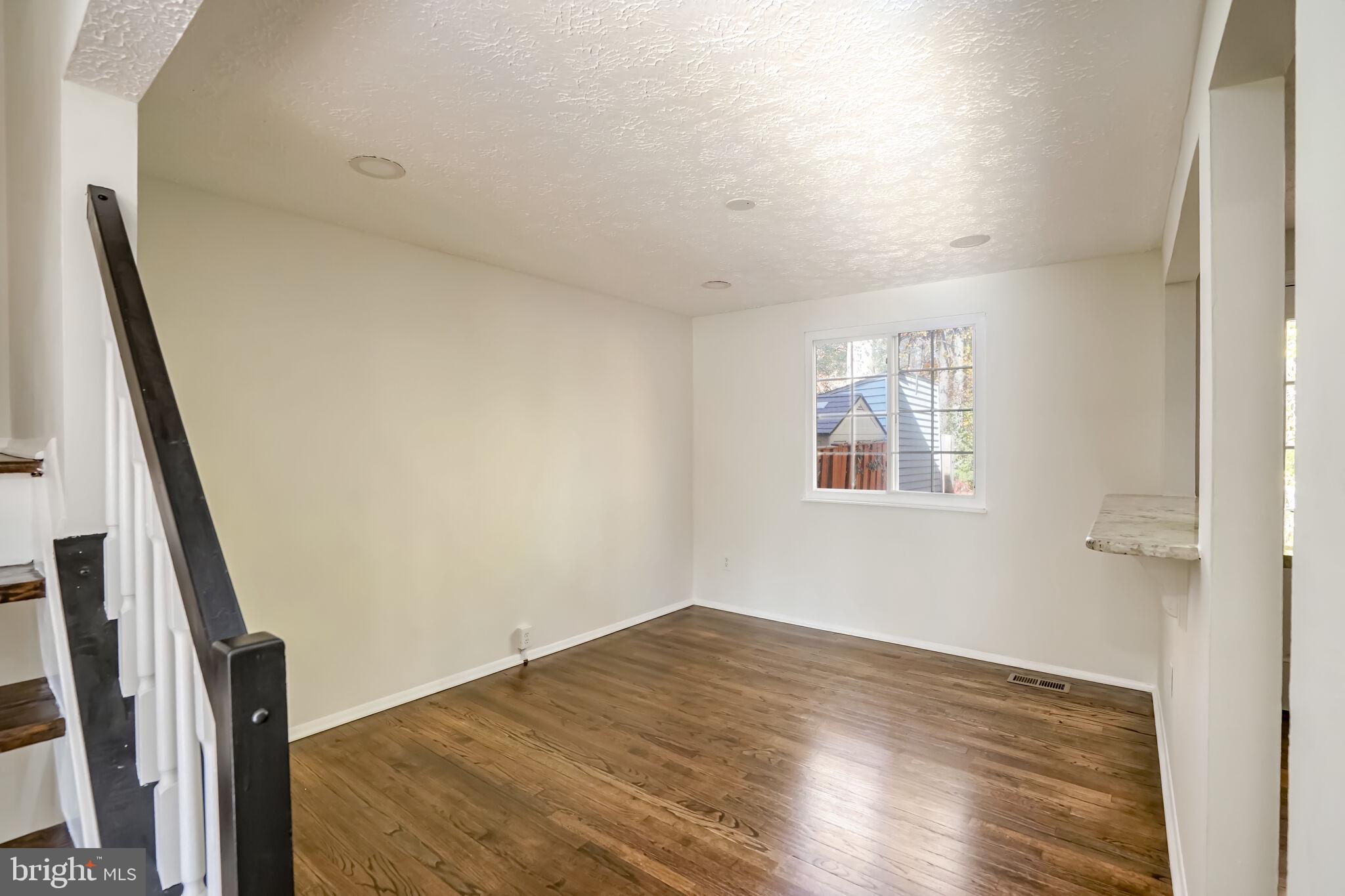 8780 Newington Commons Road Lorton, VA 22079 - Photo 6 of 19 Gallery Image 6