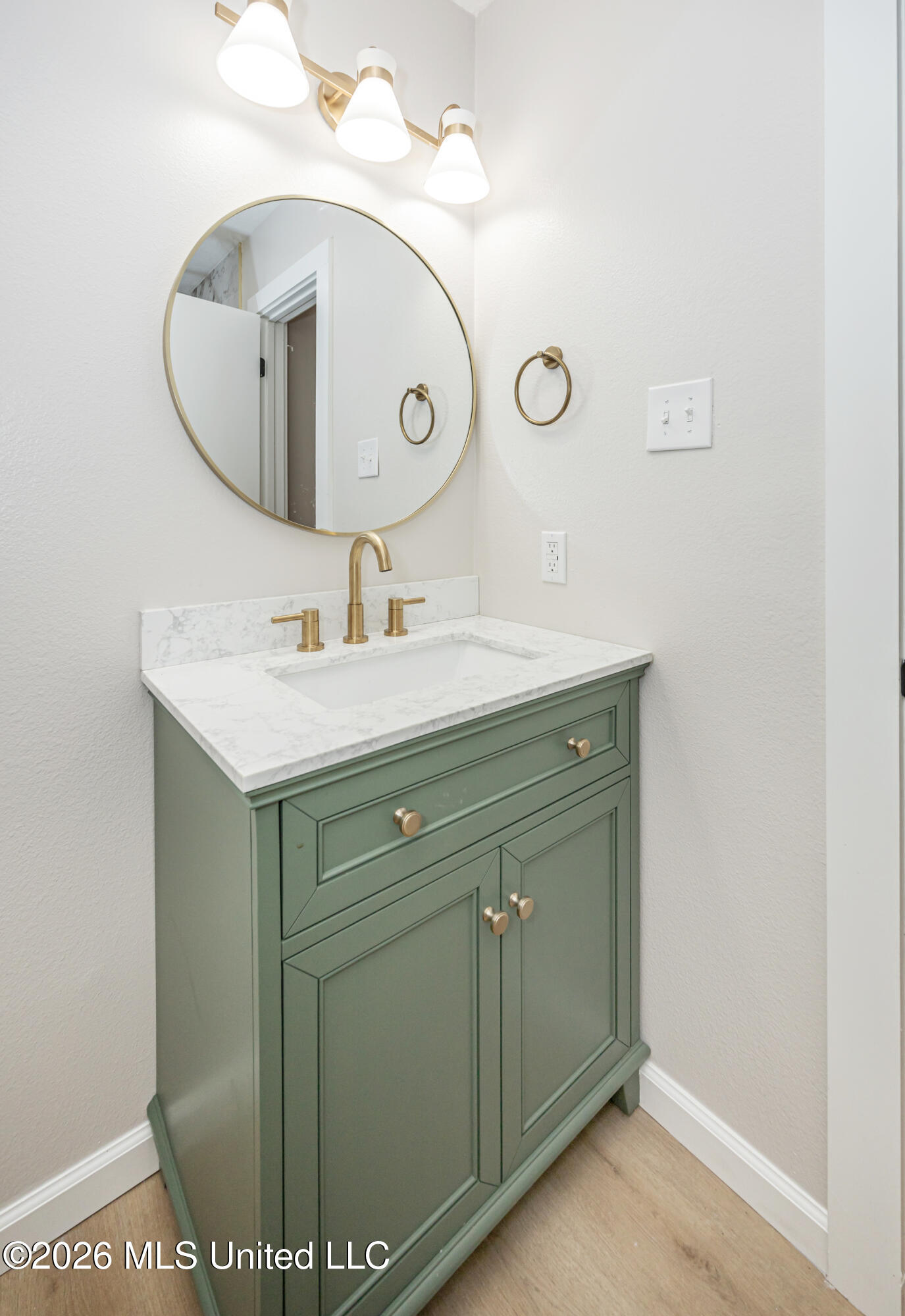 106 Booth Circle Ocean Springs, MS 39564 - Photo 24 of 42 IMG_0551