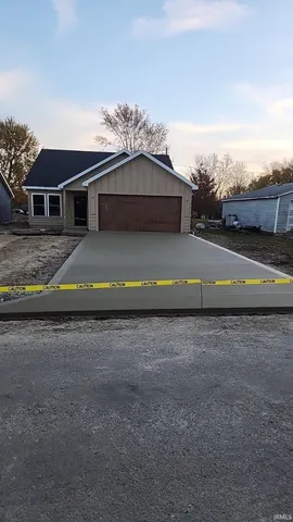 $289,000 | 3708 Grayston Avenue, Fort Wayne, IN 46806